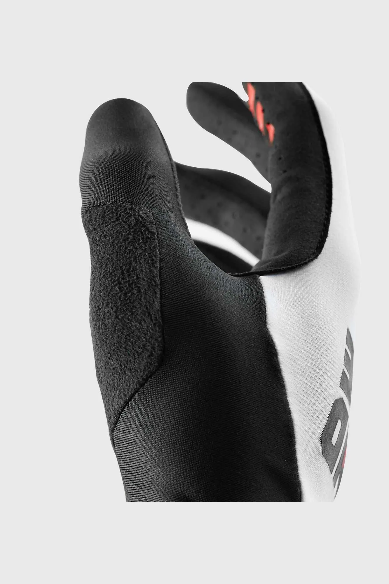 Fox Flexair Syndicate Glove - White/Black