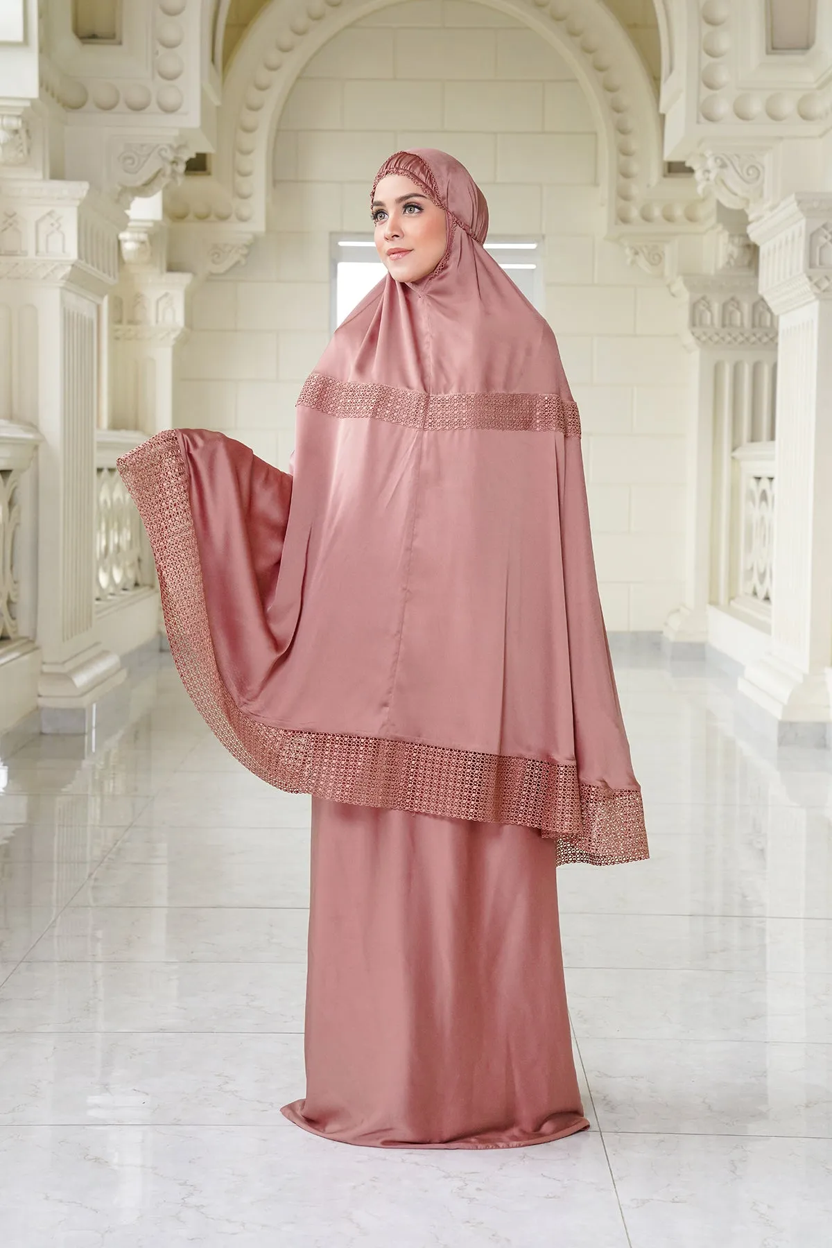 Lavish Prayer Robe - Old Rose