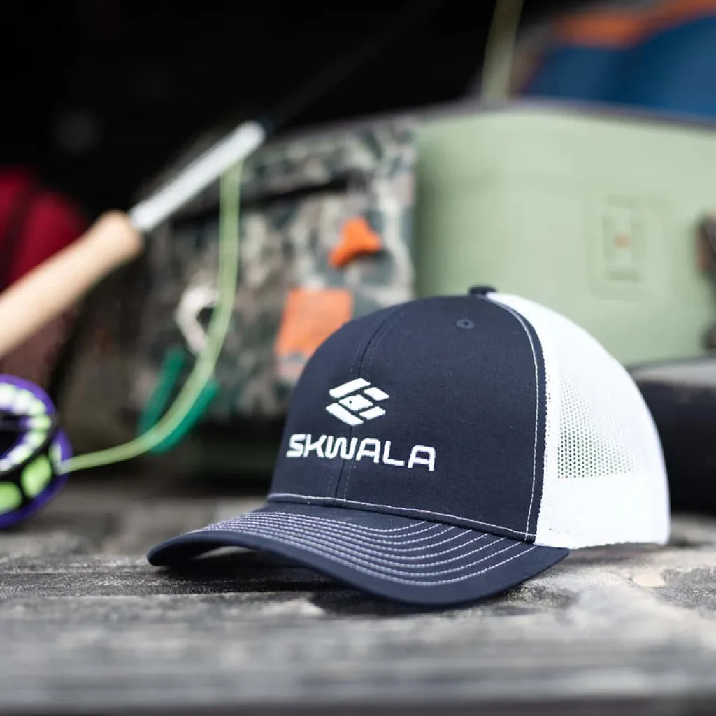 Skwala Icon Mid Trucker Hat