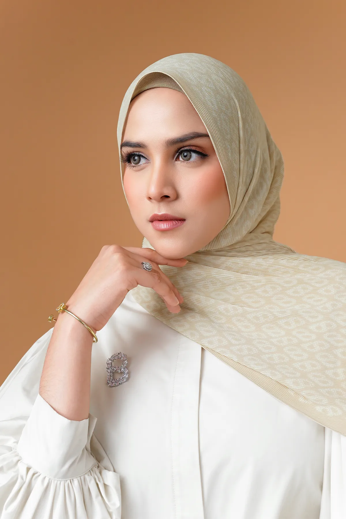 Tapis Pleated Shawl - Ivory