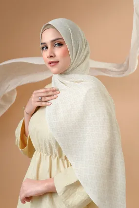 Tapis Pleated Shawl - Vanilla