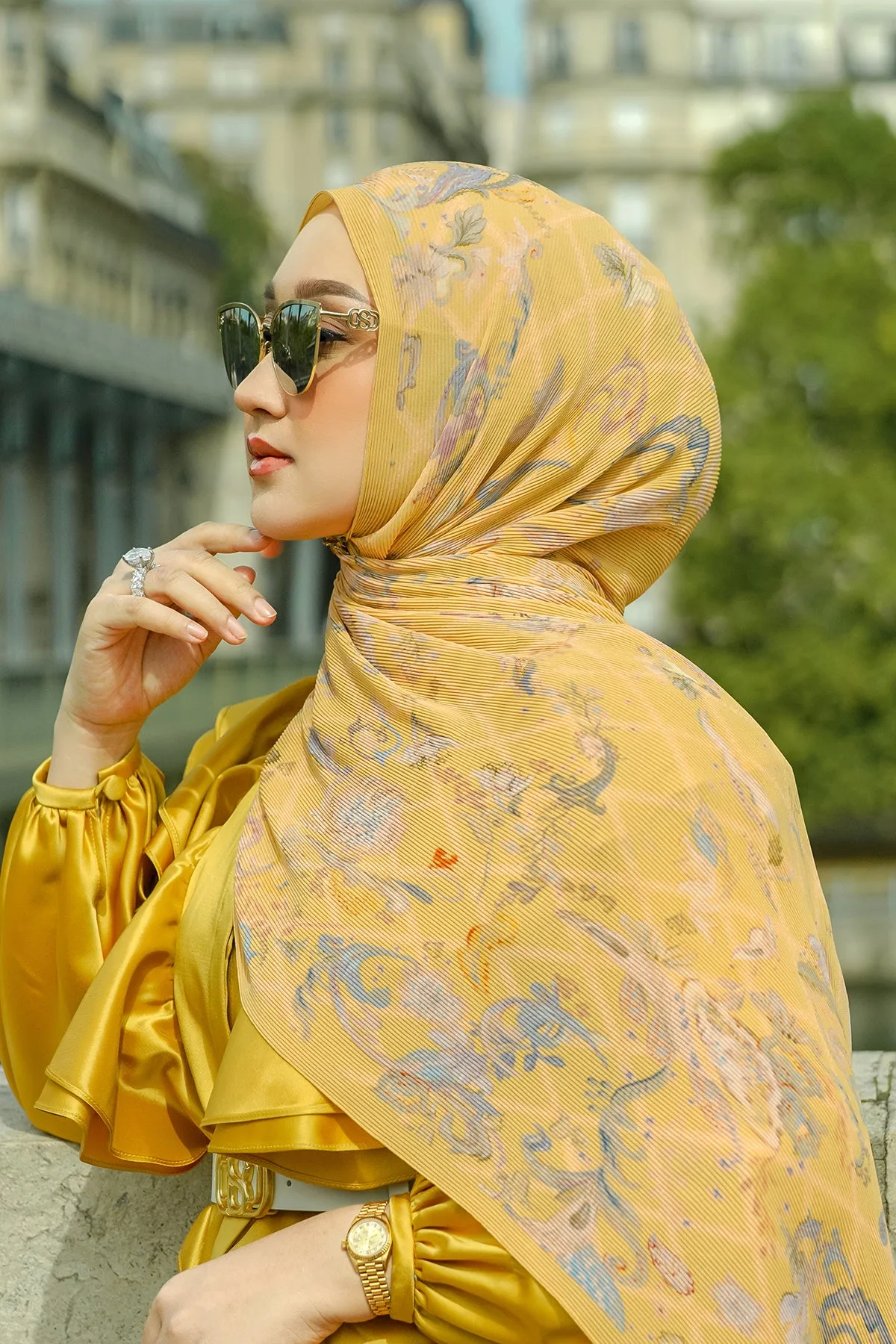 The Autograph Pleated Shawl - Jaune